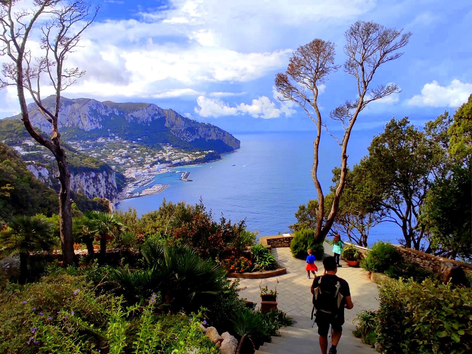 Essenza di Capri: Trekking nella bellezza